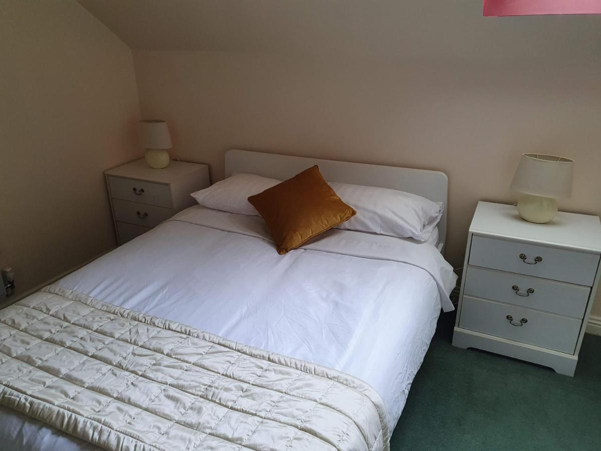 Launard House Kilkenny Rum bild