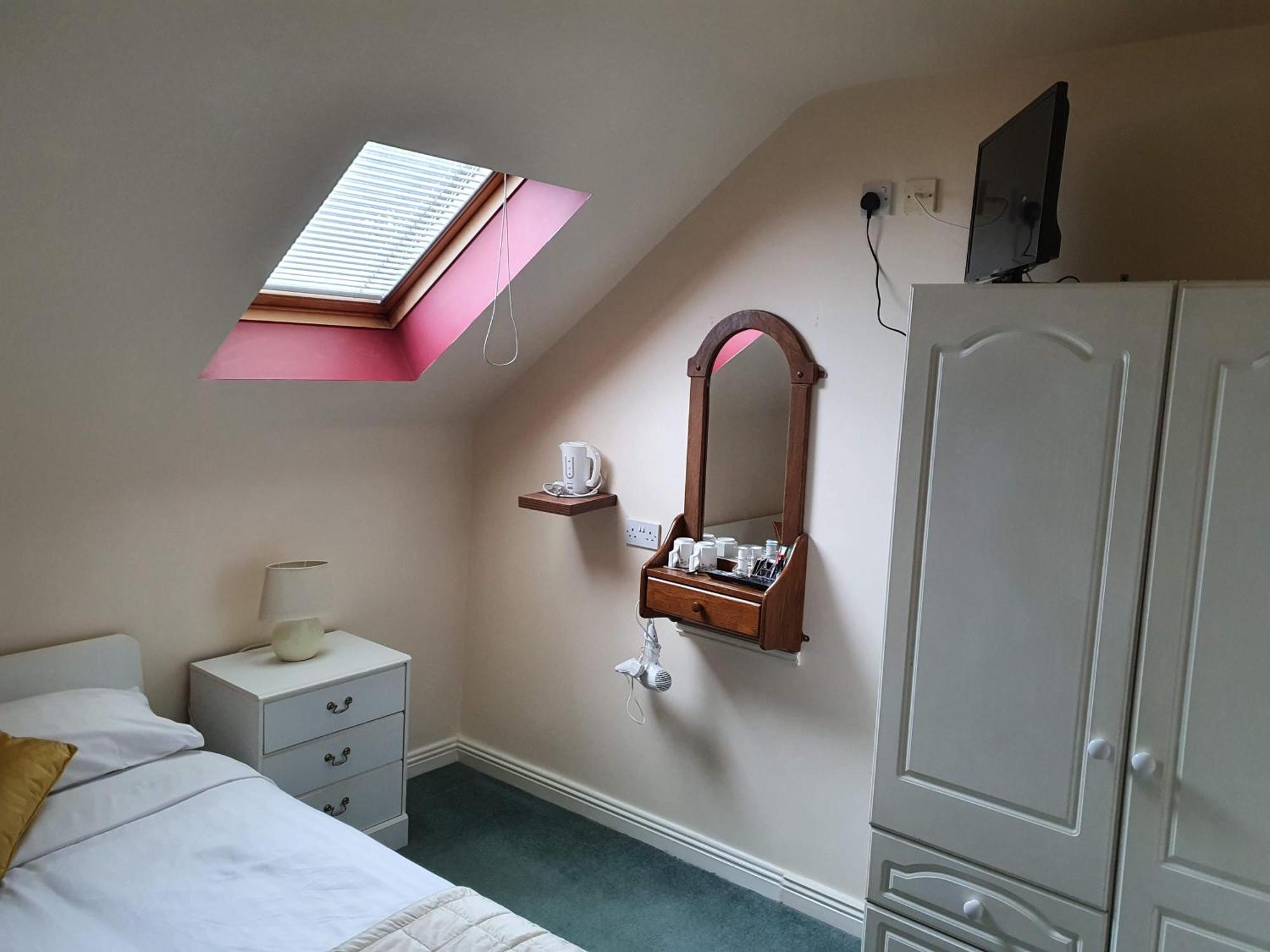 Launard House Kilkenny Rum bild